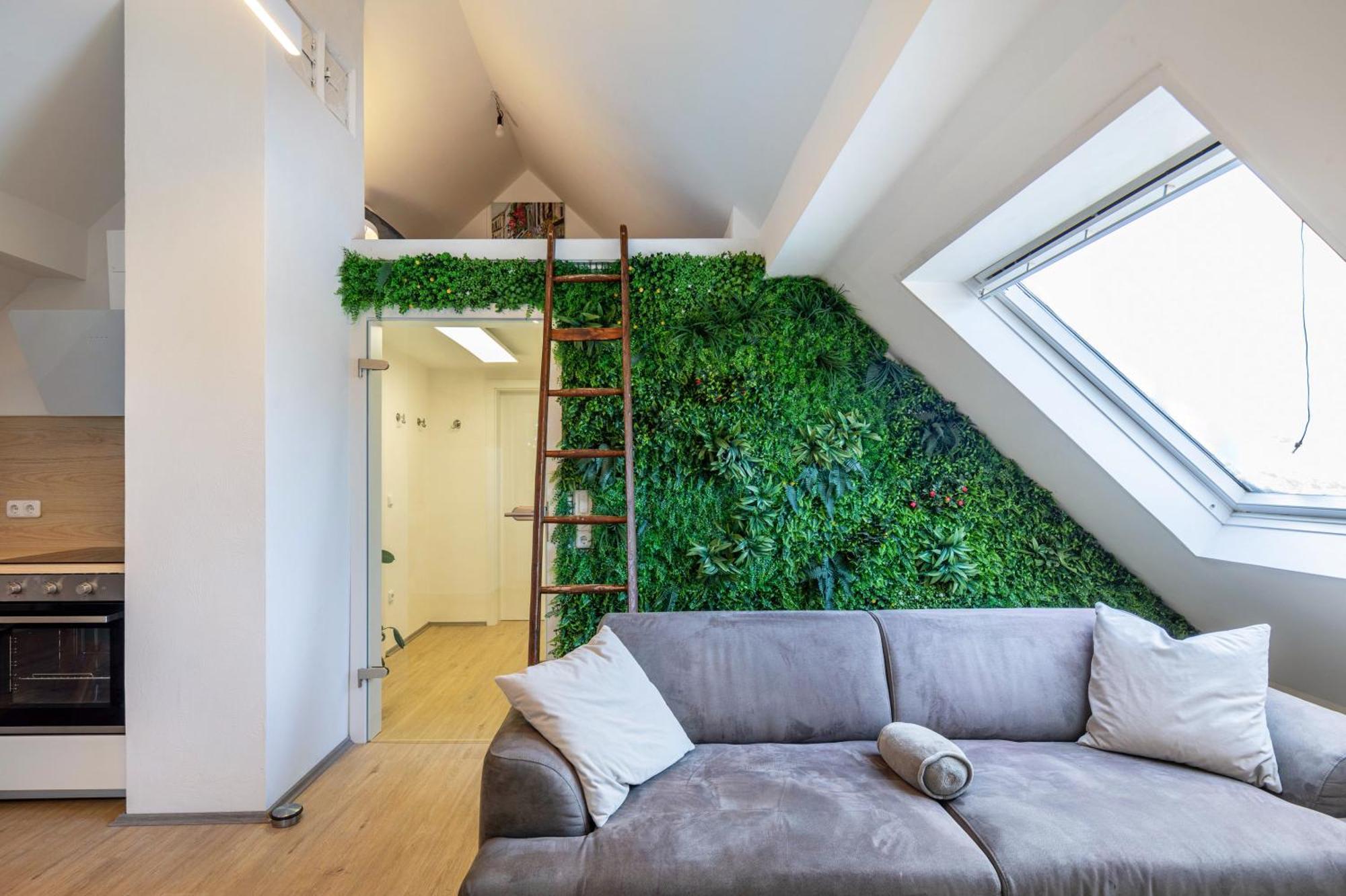 Apartment Hue Space Air