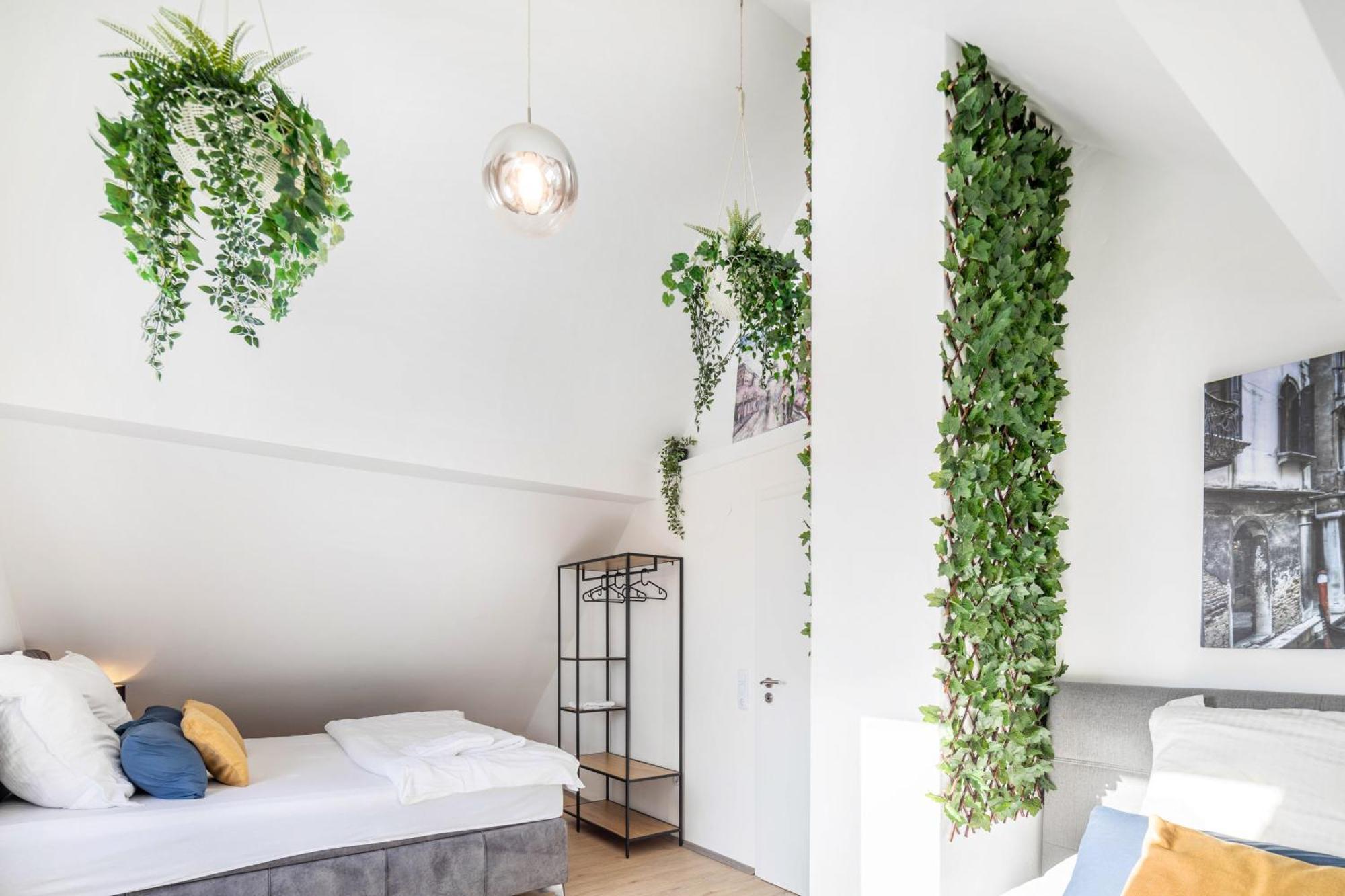Apartment Hue Space Air